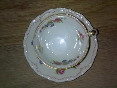 $25112012682.webp