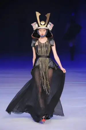 $hong_kong_genc_modacilar_haftasi (44).webp