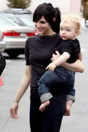 $Ashlee+Simpson+normal_1.webp