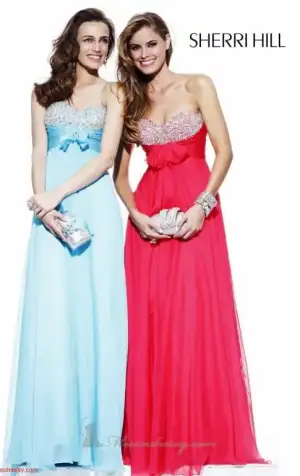 $2873-dress-by-sherri-hillalt1.webp