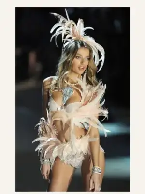 $victoria_secret_2013-10.webp $victoria_secret_2013-10.webp