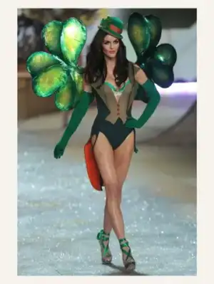 $victoria_secret_2013-18.webp $victoria_secret_2013-18.webp
