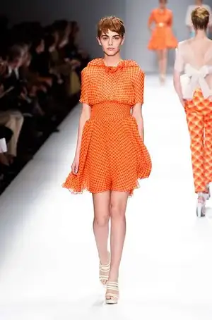 cacharel-defile-printemps-ete-2013-madame-figaro-27.webp