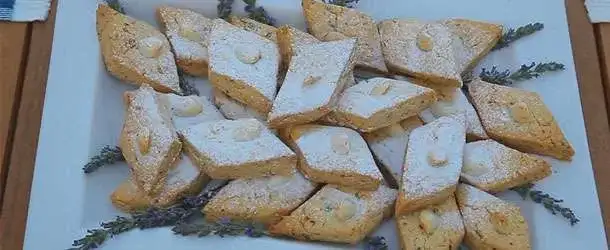 bademli_lavantali_kurabiye_tarifi.webp