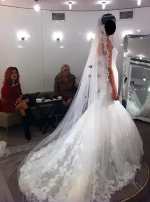 $Pronovias Urban Yan.webp