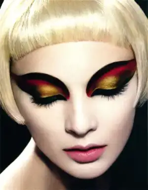 $cat-eye-makeup-2.webp