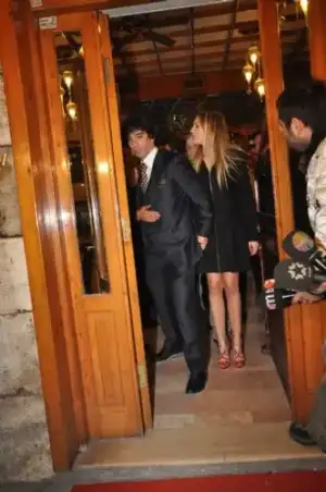 $arda_turan_sinem_kobal_nisanlandi (2).webp $arda_turan_sinem_kobal_nisanlandi (2).webp