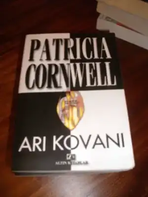 $patricia cornwell ar&#305; kovan&#305;.webp