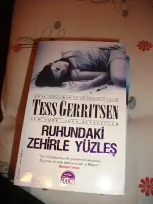 $tess gerritsen ruhundaki zehirle y&#252;zle&#351;.webp