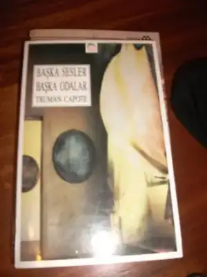 $truman capote ba&#351;ka sesler ba&#351;ka odalar.webp