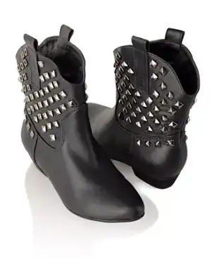 $studboot28.webp