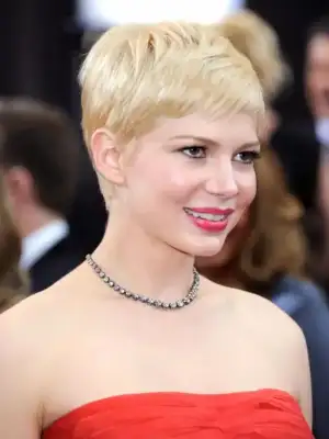 $2013_kisa_sac_kesimi (6).webp