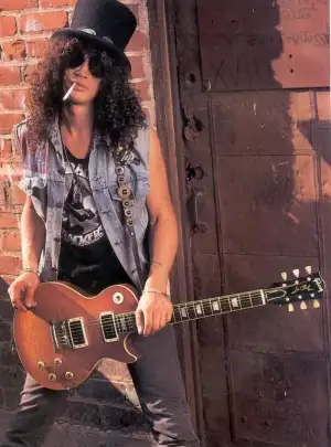 $ph-slash098.webp
