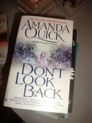 $amanda quick dont look back.webp