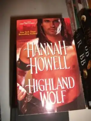 $hannah howell highland wolf.webp