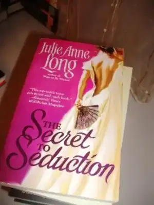 $julie anne long the secret to seduction.webp