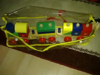 $8.webp
