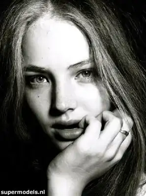 $ruslana_korshunova-10021-top2.webp