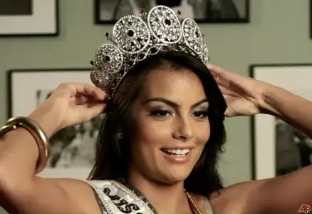 $jimena-navarrete-2010-8-26-13-10-19.webp