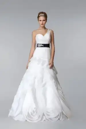 $oleg_cassini_gelinlik_213_modelleri  (12).webp