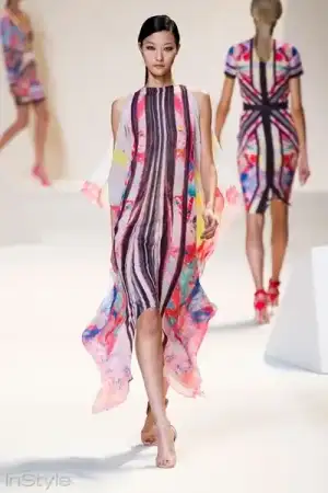 $elia_saab_2013_ilkbahar_yaz (10).webp