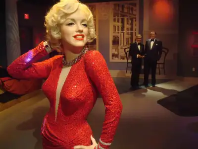 $Marilyn-Monroe-madame-tussauds-wax-museum-28792089-1000-750.webp