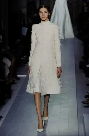 $valentino_ilkbahar_yaz_2013_modelleri (5).webp