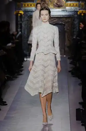 $valentino_ilkbahar_yaz_2013_modelleri (10).webp