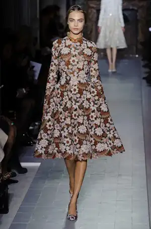 $valentino_ilkbahar_yaz_2013_modelleri (15).webp