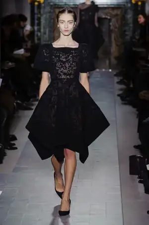 $valentino_ilkbahar_yaz_2013_modelleri (27).webp
