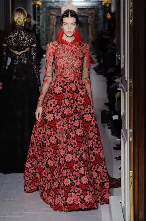 $valentino_ilkbahar_yaz_2013_modelleri (30).webp