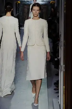 $valentino_ilkbahar_yaz_2013_modelleri (48).webp