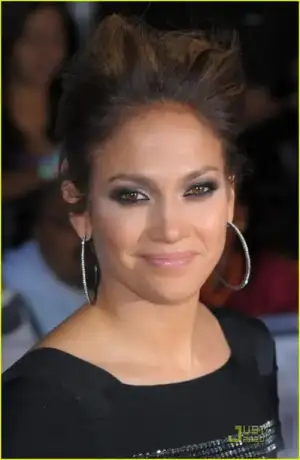 $jennifer-lopez-boots-made-for-walkin-14.webp