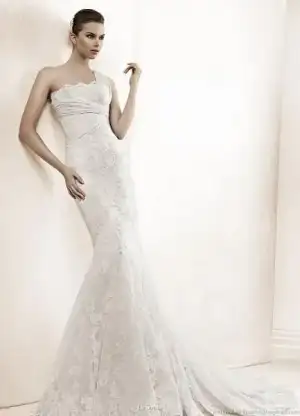 $dagen_wedding_dress_la_sposa_2011.webp