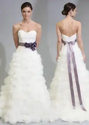 $modern_trousseau_wedding_gown_2011.webp
