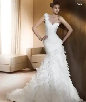 $Pronovias-Wedding-Dresses-2011-Empire-One-Shoulder-V-Neck-Organza-Jobridal-Custom-Made-Fauna.webp