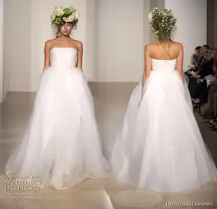 $wedding_dress_douglas_hannant_2011.webp