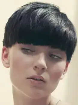 $short_blunt_bangs_hair_thumb.webp