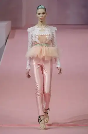 $Parade_Alexis Mabille_2013_defilesi (14).webp