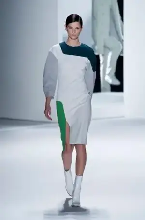 $lacoste_2013_2014_elbise_modelleri_koleksiyonu_defilesi (9).webp