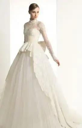 $zuhair_murad_2013_bridal_katrina_wedding_dress_long_sleeves_lace_ball_gown.webp