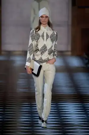 $Tommy_Hilfiger_Sonbahar_K&#305;s_2013_2014_modelleri (17).webp