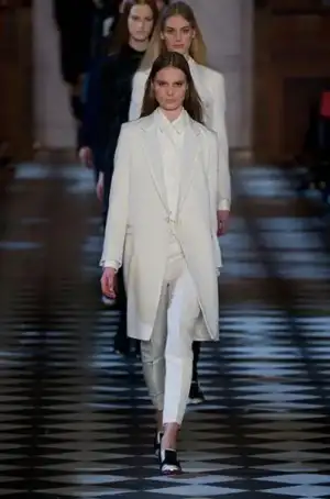 $Tommy_Hilfiger_Sonbahar_K&#305;s_2013_2014_modelleri (47).webp