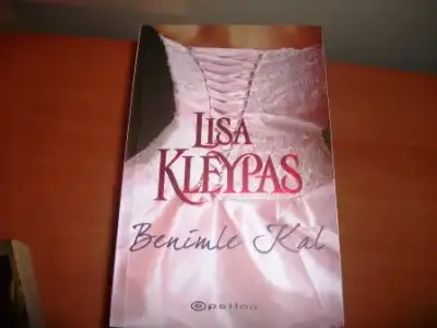 $lisa kelypas benimle kal.webp
