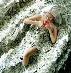 $milyoner_kadin.webp $milyoner_kadin.webp
