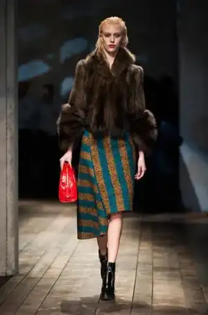 $prada_2013_2014_sonahar_kis_defilesi_modelleri (8).webp