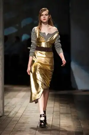 $prada_2013_2014_sonahar_kis_defilesi_modelleri (23).webp