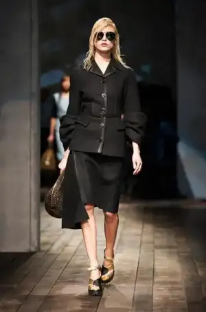$prada_2013_2014_sonahar_kis_defilesi_modelleri (31).webp