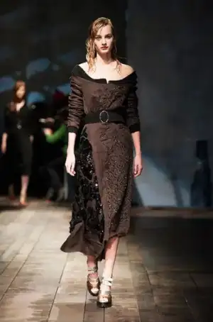 $prada_2013_2014_sonahar_kis_defilesi_modelleri (34).webp