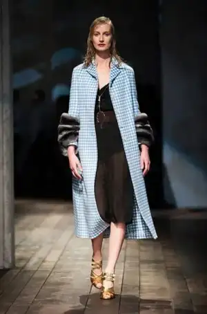 $prada_2013_2014_sonahar_kis_defilesi_modelleri (40).webp